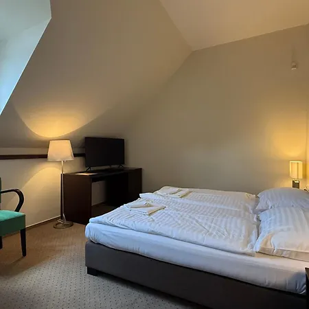 Bechneruv Statek 3* Lány